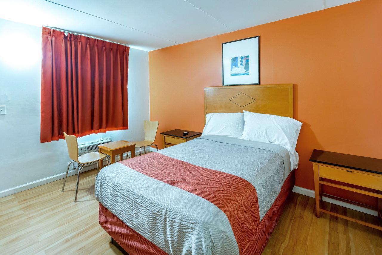 Hotel Flamingo 2*